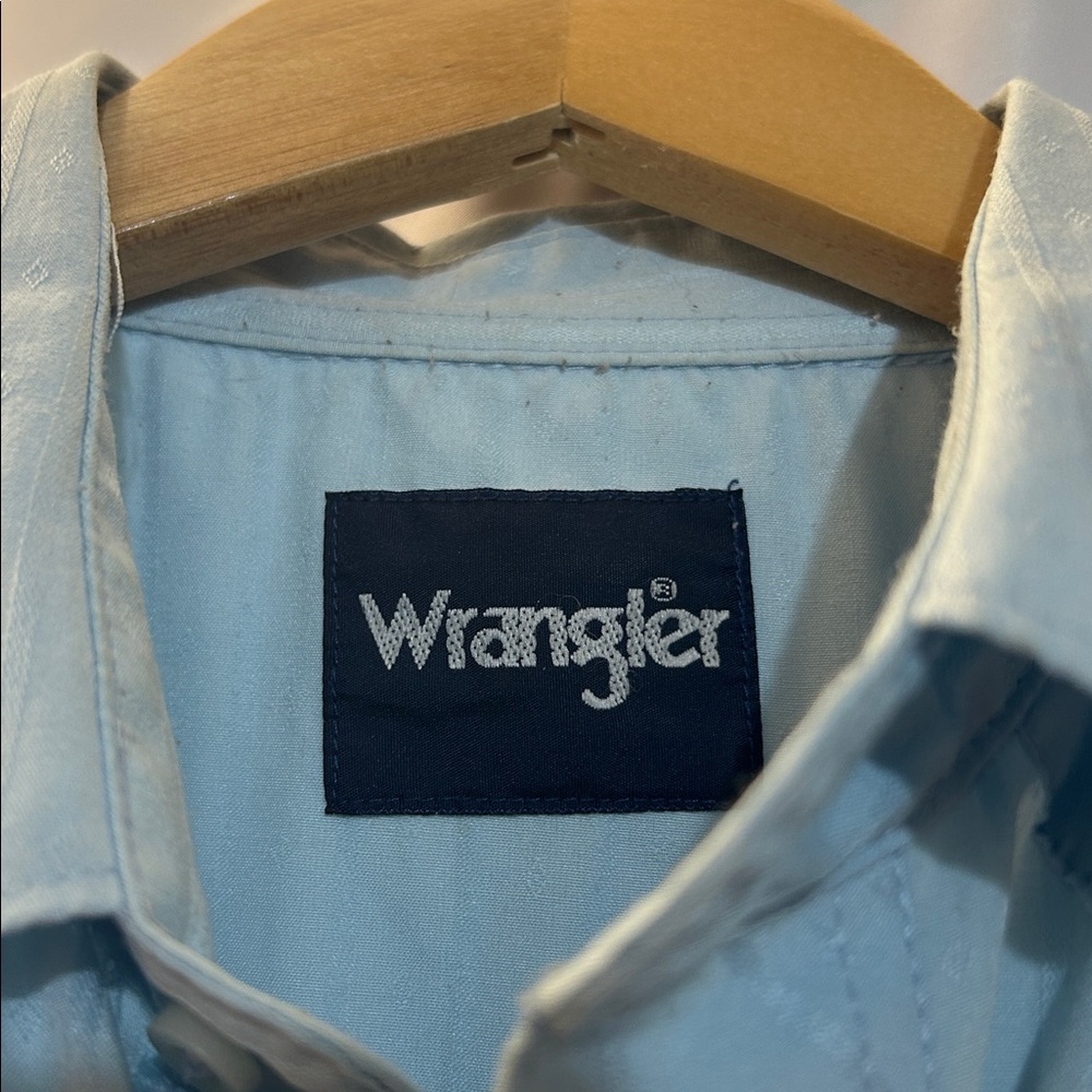 Wrangler Men's Light Blue Striped Shirt - Picture 2 of 4